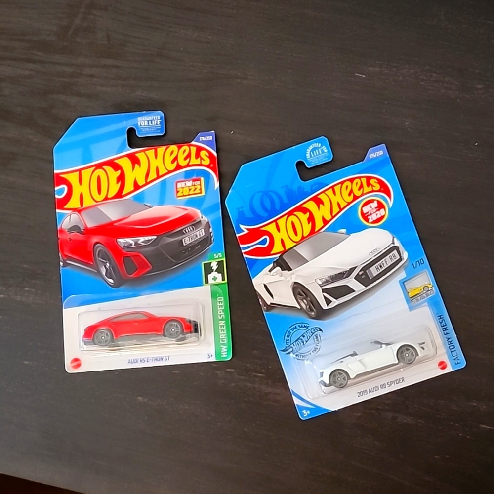 2 Hot Wheels Cars Red and White